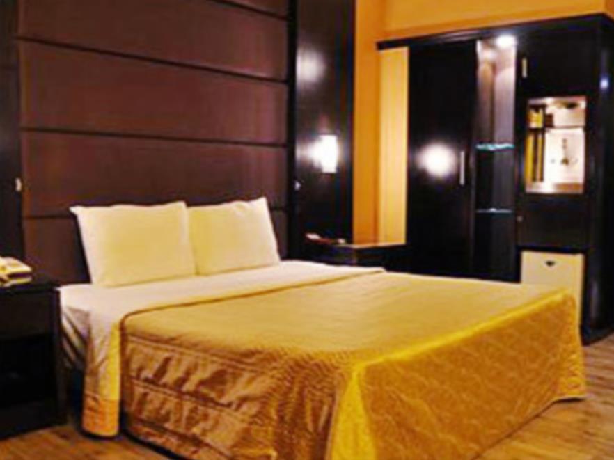 Beverly Garden Motel Chiayi Buitenkant foto