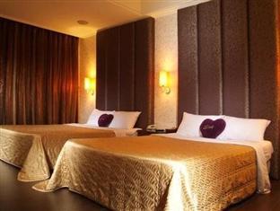 Beverly Garden Motel Chiayi Buitenkant foto